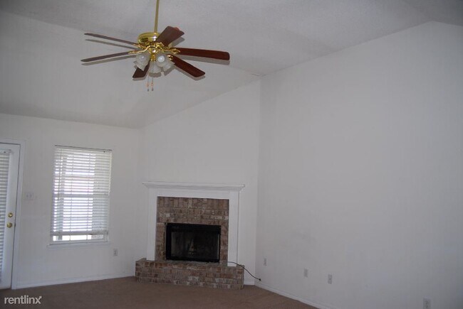 Building Photo - 3 br, 2 bath House - 11176 Hendry Dr