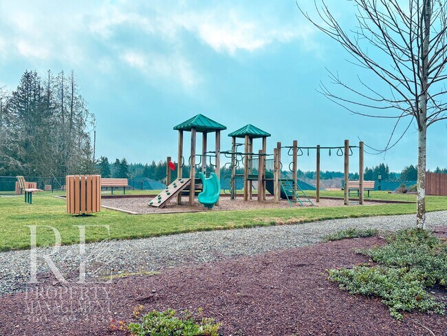 Building Photo - 6657 Yorktown Pl NE