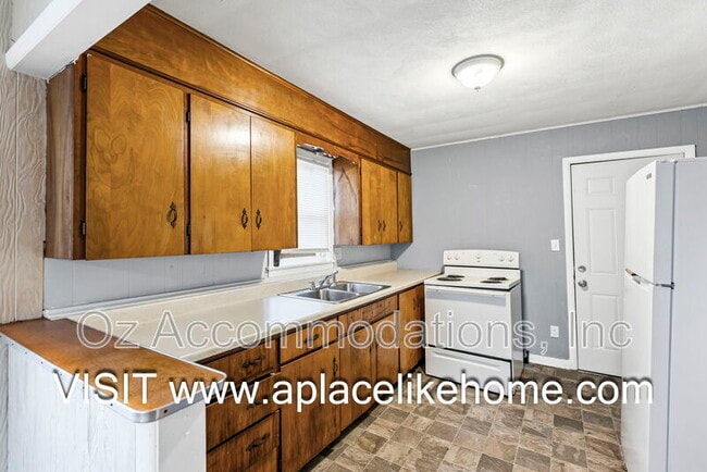 Building Photo - 414 Colbern St