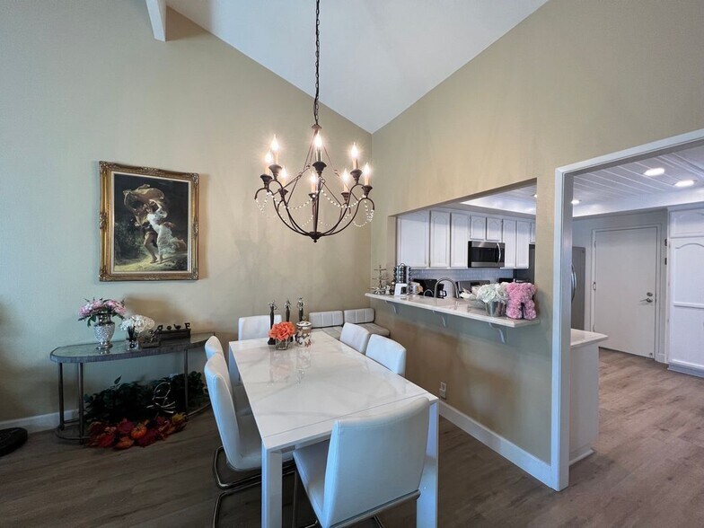 Building Photo - 5 Coldstream, 47