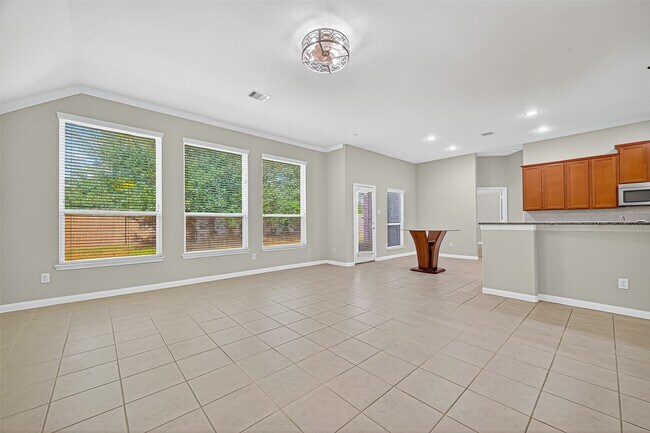 Building Photo - 17506 Waeback Dr