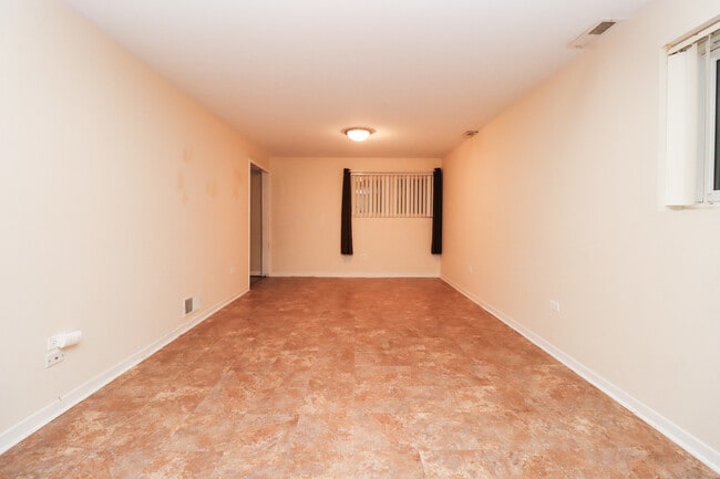 Building Photo - 500 Westwood Ave