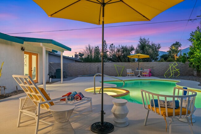 Building Photo - 2627 N Cerritos Rd