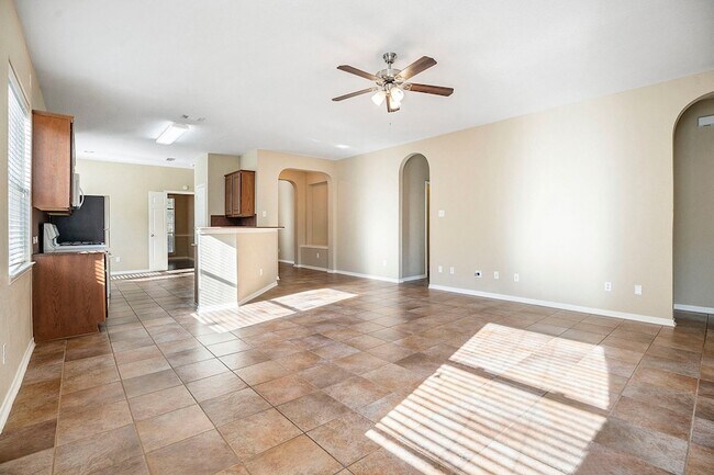 Building Photo - 6185 Galloway Ln