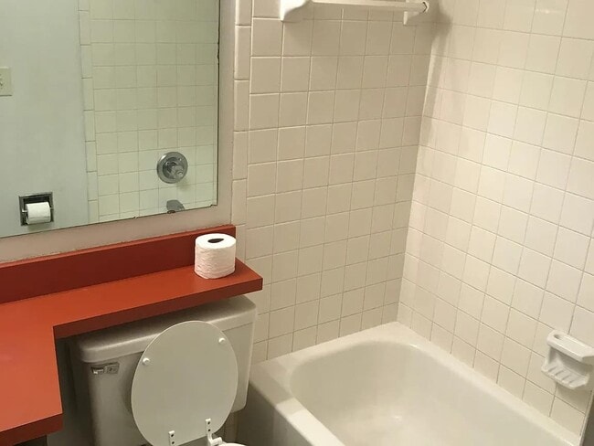 Building Photo - 197 Sugarwood Ln