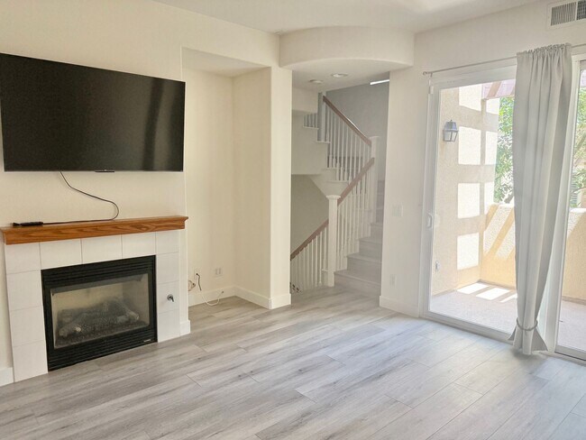 Building Photo - 2715 Escala Cir