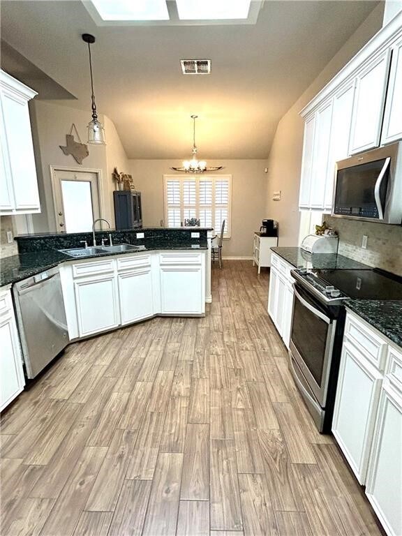 Building Photo - 7005 Vineyard Dr