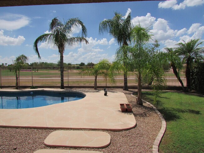Building Photo - 1346 S Palomino Creek Dr