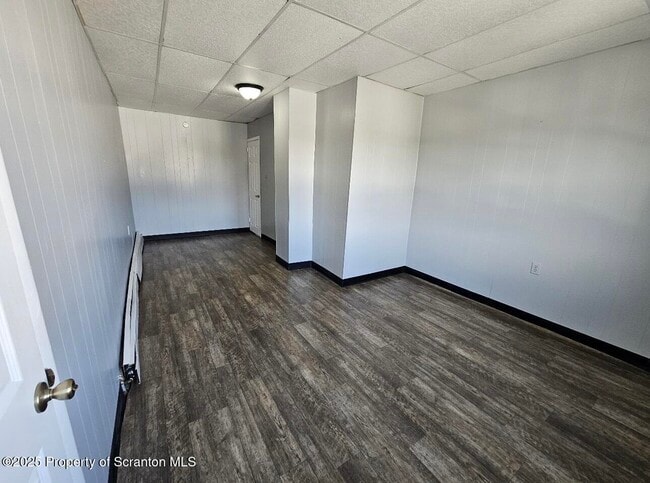 Primary Photo - 202 Moosic Rd