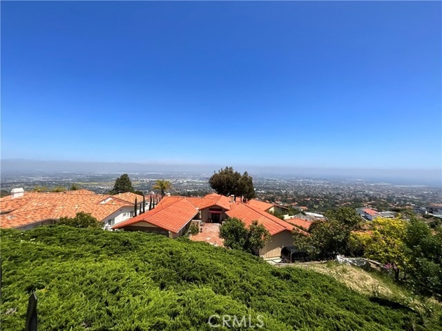 Building Photo - 3160 Crownview Dr