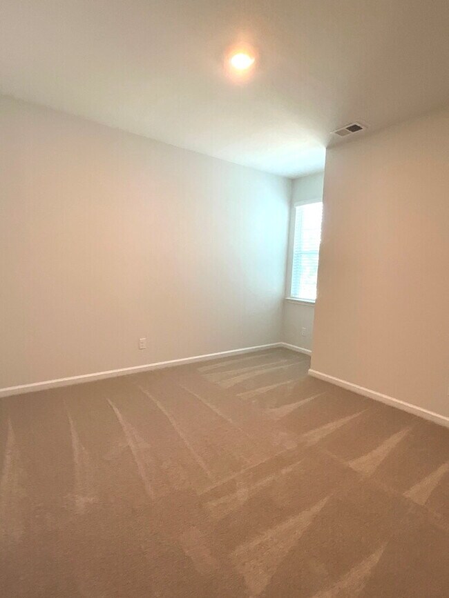 Building Photo - Elegant Living in Westbrook @ Savannah Quarters