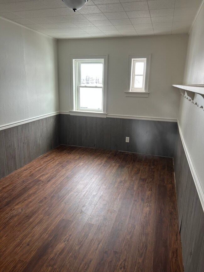 Building Photo - 5072 Strasburg Rd