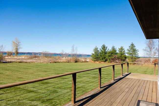 Building Photo - 11988 Cabana Shores Dr