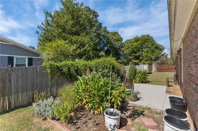 Building Photo - 6171 Timberland Dr