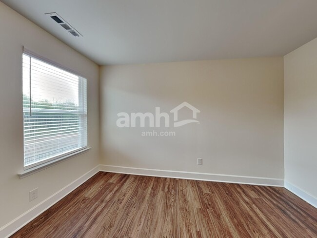 Building Photo - 5448 Lake Water Ct