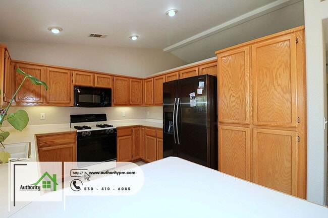 Building Photo - 1976 Chiella Ln