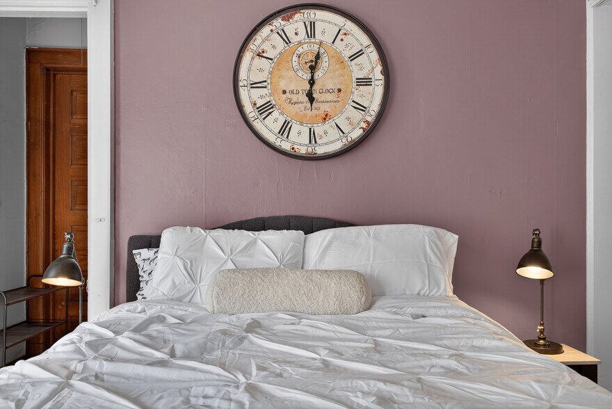 Building Photo - 256 Union Ave SE