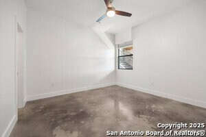 Building Photo - 1542 N Alamo St