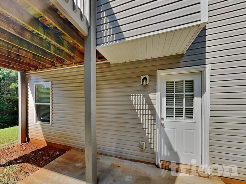 Building Photo - 295 Oak Meadows Dr