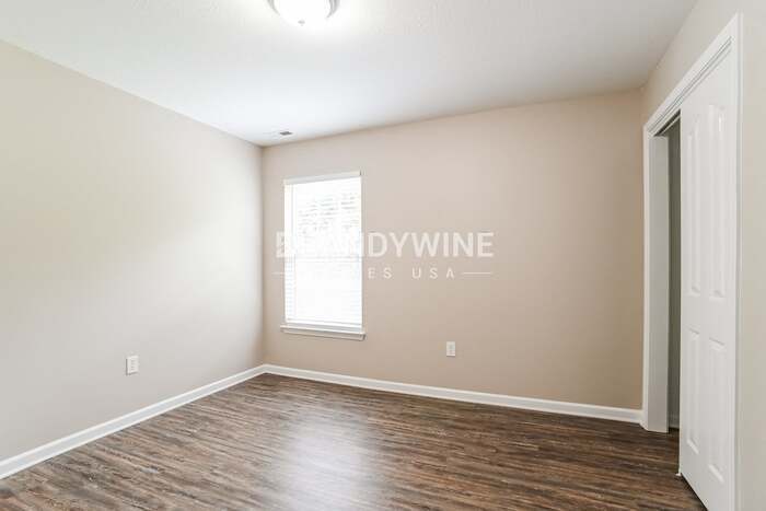 Building Photo - 529 Grantham Ln