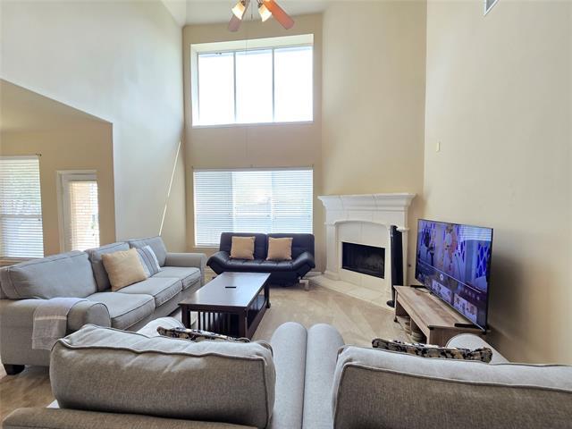 Building Photo - 687 Morgan Dr