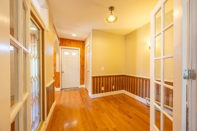 Building Photo - Available Now! Spacious 3-Bedroom Duplex i...