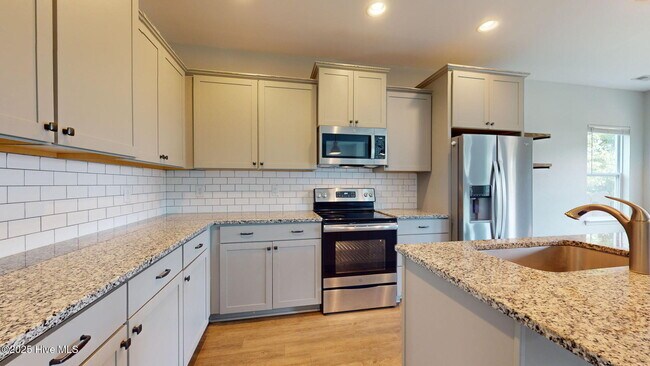 Building Photo - 604 Alston Blvd