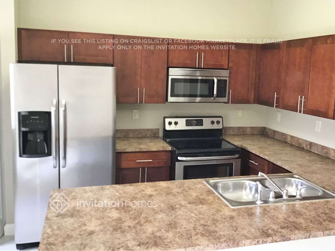 Building Photo - 14146 SW 160th Ct