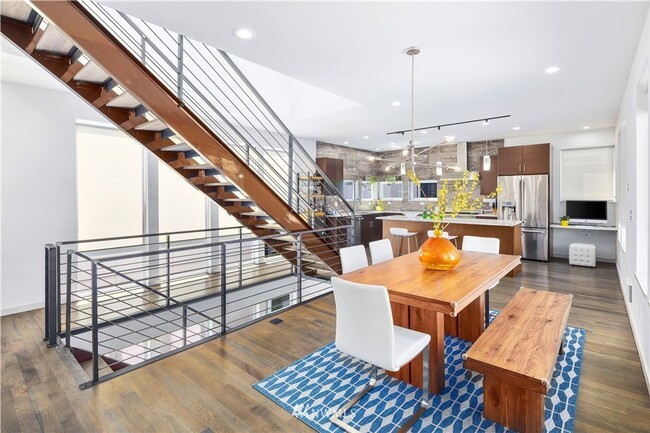 Building Photo - Modern & Chic Ballard Stand-Alone Home Nea...