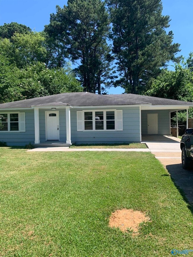 Building Photo - 2007 College St SE