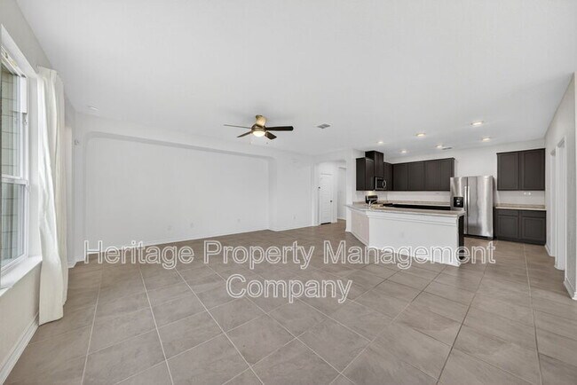 Building Photo - 8014 Kingfisher Lndg