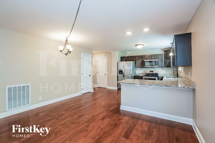 Building Photo - 2328 Colston Dr