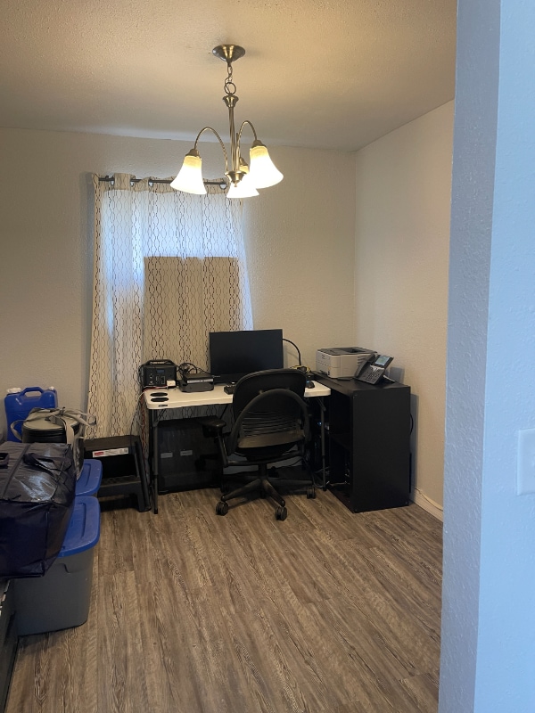 Building Photo - 7210 N Manhattan Ave