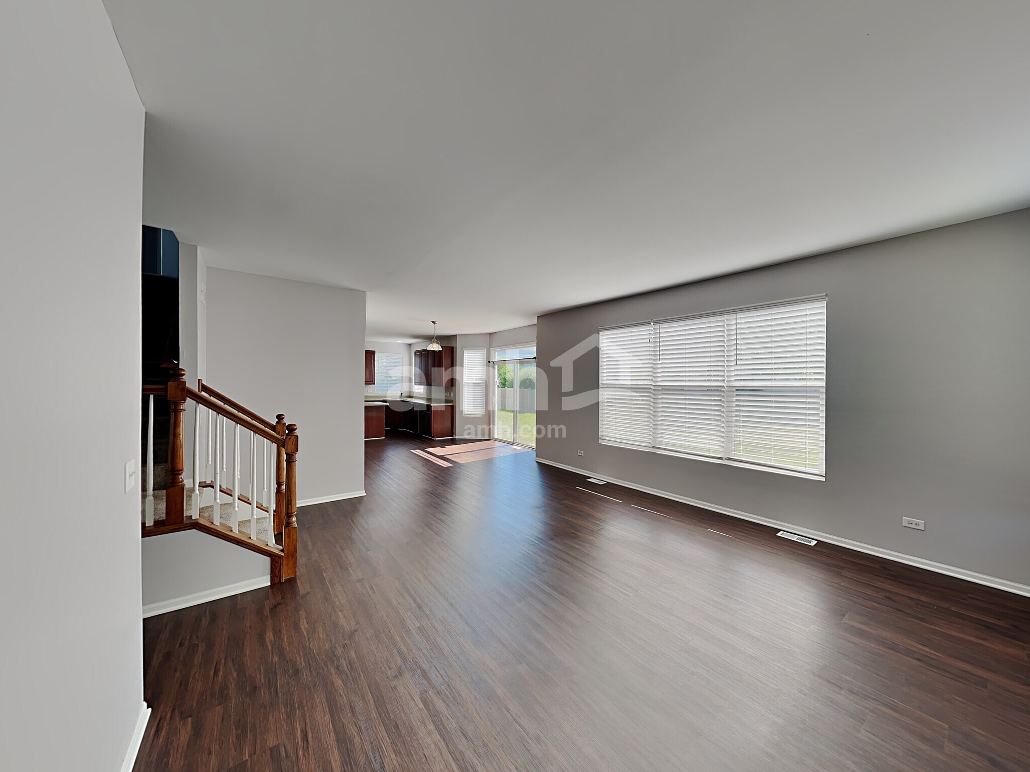 Building Photo - 1401 Roth Dr