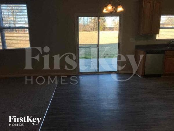 Building Photo - 6712 Blackwood Ln