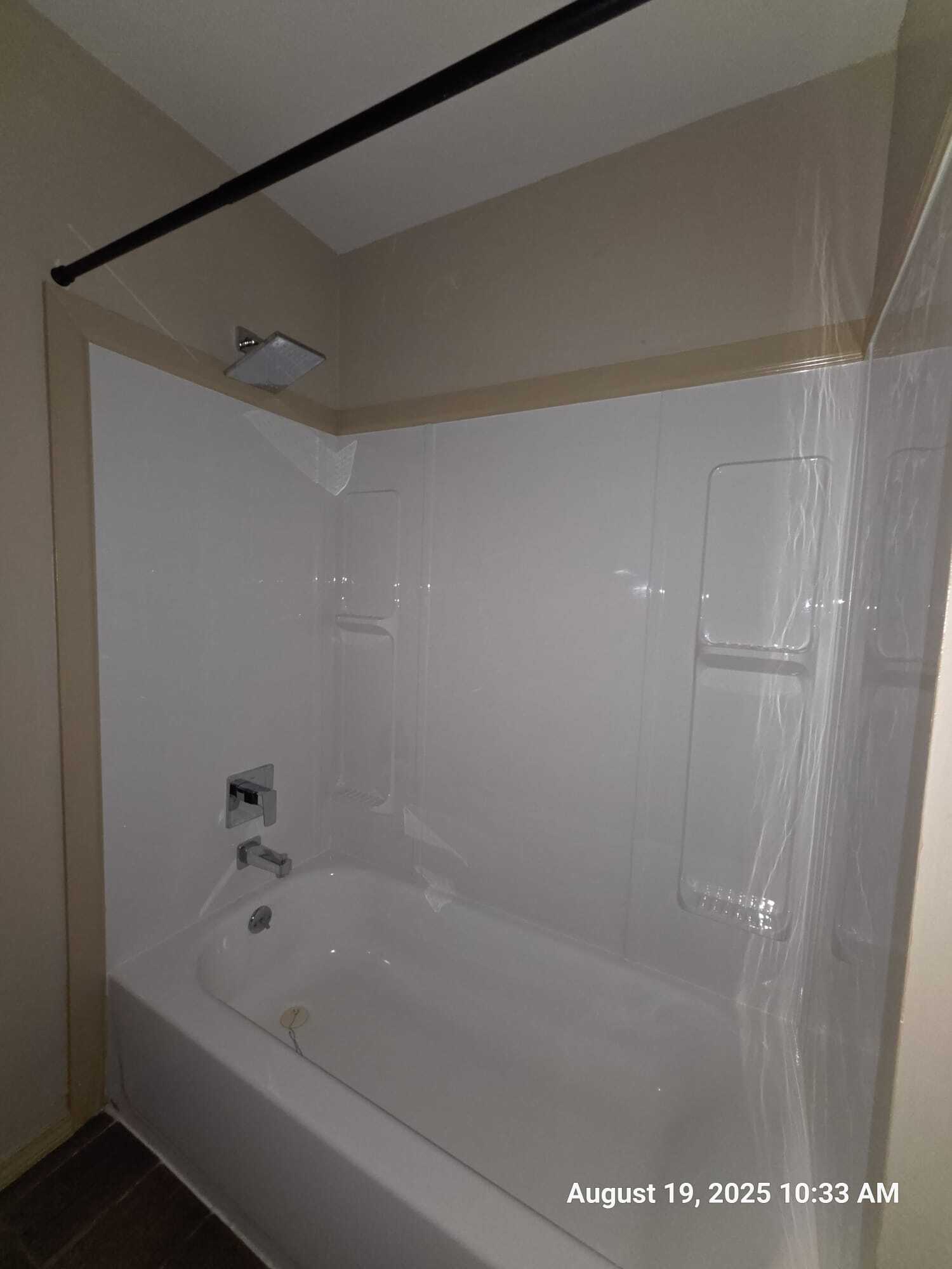 Building Photo - 605 Bustamante St