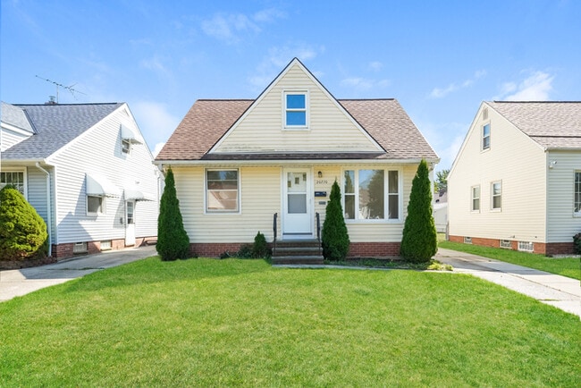 Building Photo - 20770 Wilmore Ave