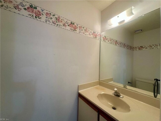 Building Photo - 255 Mannings Ln
