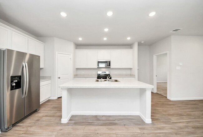 Building Photo - 16489 Moss Ln