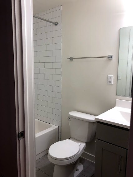 Bathroom - 4700 Kingsessing Ave