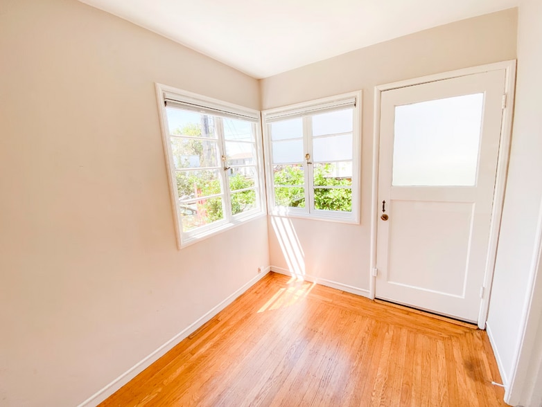 Dining / Back Door - 1505 Berkeley Way