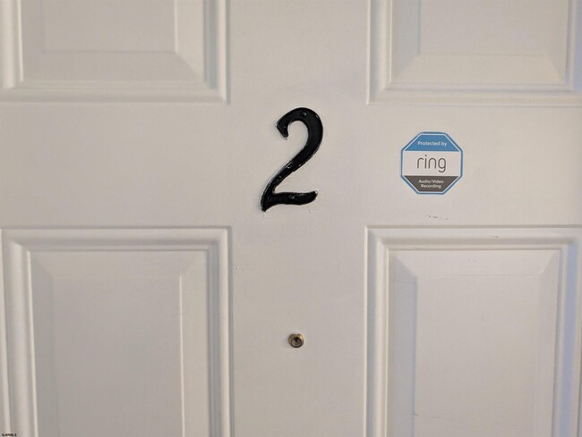 Building Photo - 105 S Albion Pl