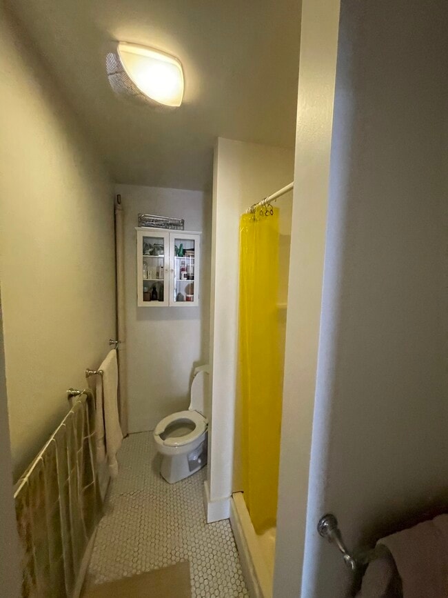 Building Photo - 15 Revere St