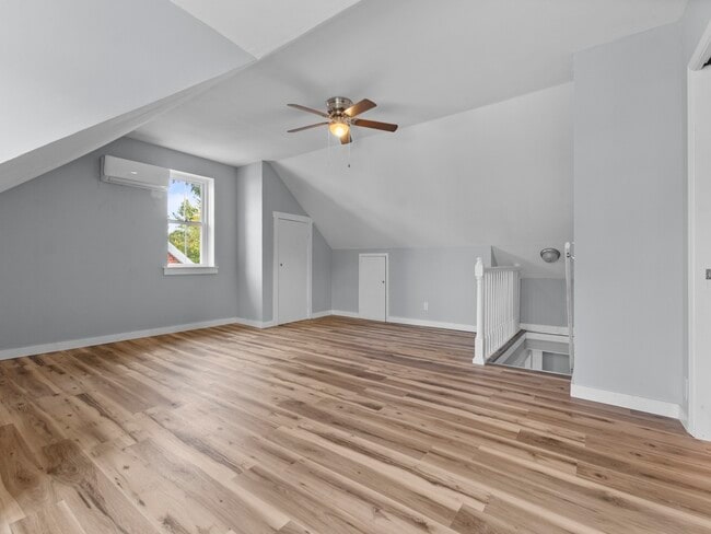 Building Photo - 306 Walnut St