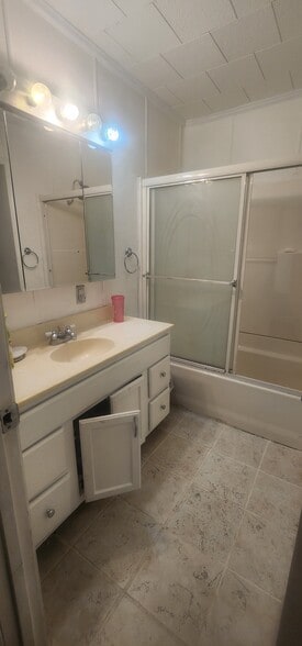 Building Photo - 406 NE 74th St