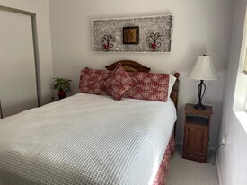 Building Photo - 5921 E Boston St