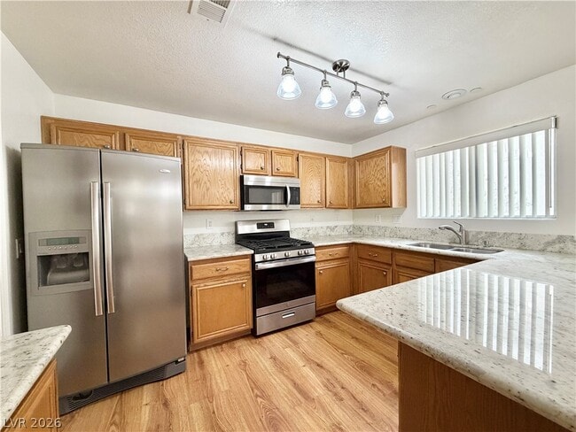 Building Photo - 8638 White River Dr