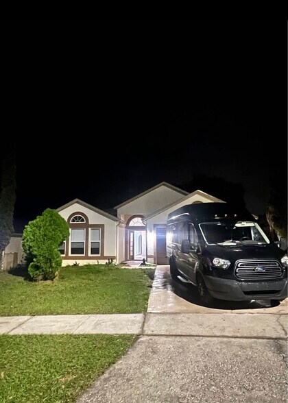 Building Photo - 15937 Wilkinson Dr