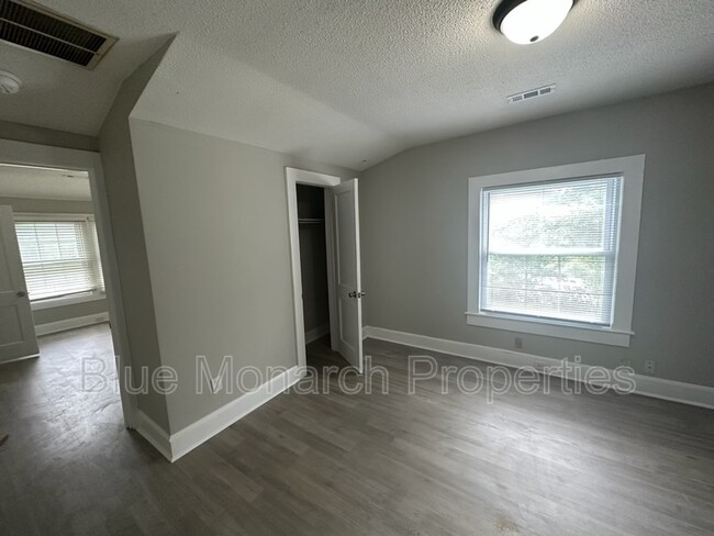 Building Photo - 5249 Clearwater Lake Rd