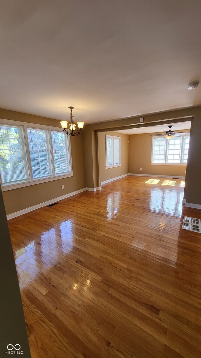 Building Photo - 1924 N Talbott St